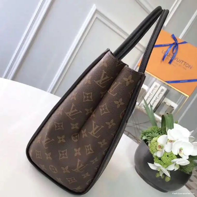Fashionrepsfam ru 19T1L0381 Bags LV 0516